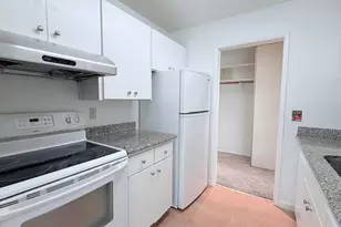 8 Admiral Dr, Emeryville, CA 94608 - Photo 6