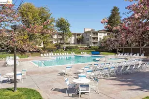 8 Admiral Dr, Emeryville, CA 94608 - Photo 24