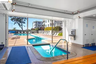 8 Admiral Dr, Emeryville, CA 94608 - Photo 20