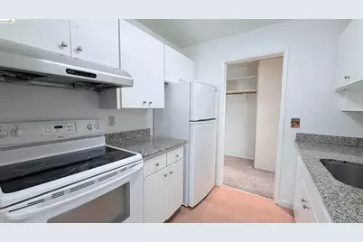 8 Admiral Dr. #A232, Emeryville, CA 94608 - Photo 8