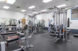 8 Admiral Dr, Emeryville, CA 94608 - Photo 22