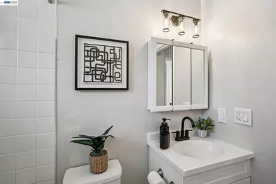 2297 Medallion Dr #4, Union City, CA 94587 - Photo 18