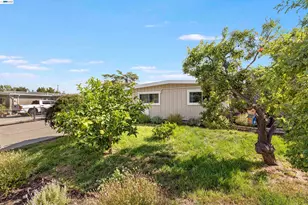 40128 Kelly St, Fremont, CA 94538 - Photo 1