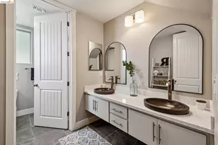6739 Skyview Dr, Oakland, CA 94605 - Photo 54