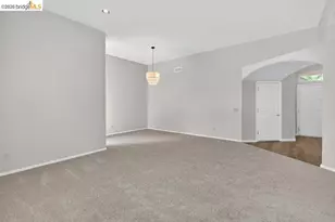 7590 Suncountry Ln, Sacramento, CA 95828 - Photo 8