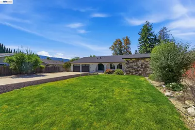 540 Hamilton Way, Pleasanton, CA 94566 - Photo 2
