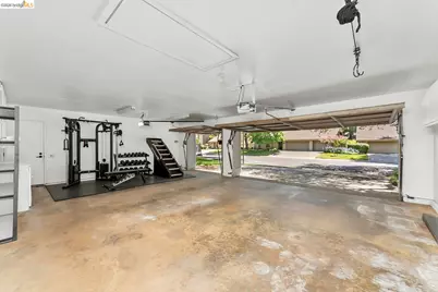 11321 Sutters Mill Cir, Gold River, CA 95670 - Photo 40