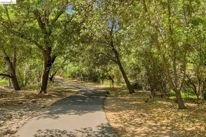 11321 Sutters Mill Cir, Gold River, CA 95670 - Photo 50