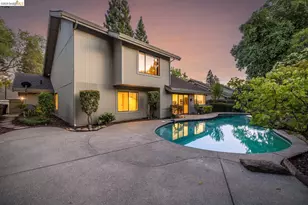 11321 Sutters Mill Cir, Gold River, CA 95670 - Photo 8