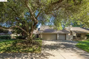 11321 Sutters Mill Cir, Gold River, CA 95670 - Photo 4