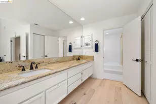 11321 Sutters Mill Cir, Gold River, CA 95670 - Photo 30