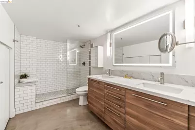 255 3rd St #206, Oakland, CA 94607 - Photo 6