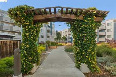 6400 Christie Ave #3406, Emeryville, CA 94608 - Photo 30