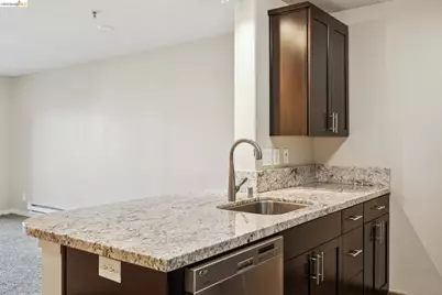 6400 Christie Ave #3406, Emeryville, CA 94608 - Photo 8