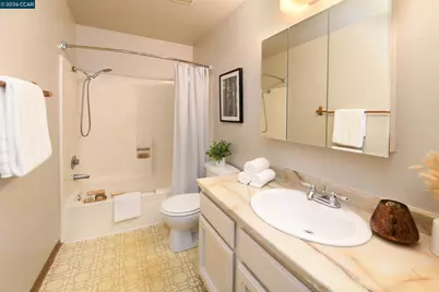 5455 Kirkwood Dr #B6, Concord, CA 94521 - Photo 12
