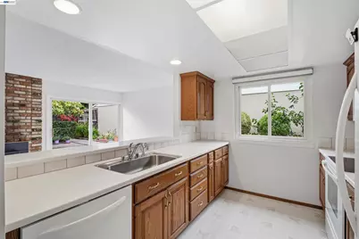 34656 Calcutta, Fremont, CA 94555 - Photo 14