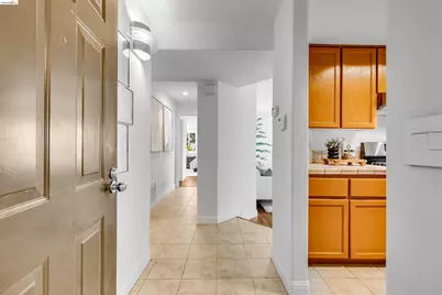 21103 Gary Dr #116E, Hayward, CA 94546 - Photo 4