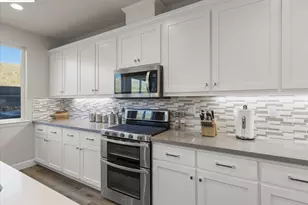5341 Promontory Wy, Antioch, CA 94531 - Photo 14