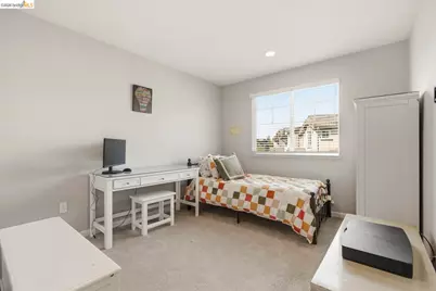 24541 Blossom Acre Way, Hayward, CA 94544 - Photo 28