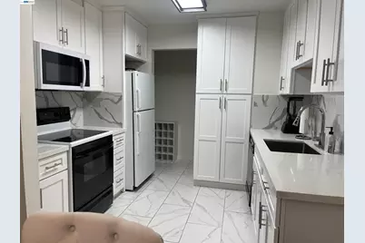 1305 Boulevard Way #210, Walnut Creek, CA 94595 - Photo 6