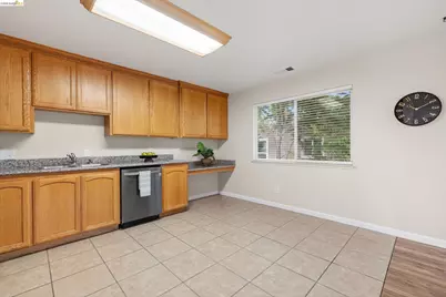811 G St, Antioch, CA 94509 - Photo 18
