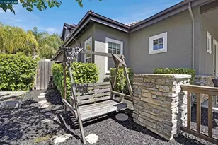 1224 Bridlewood Ct, Clayton, CA 94517 - Photo 6