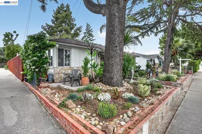 2541 Marina Blvd, San Leandro, CA 94577 - Photo 2