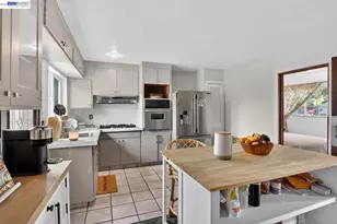 2541 Marina Blvd, San Leandro, CA 94577 - Photo 14