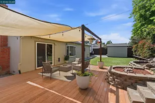 2103 Deerwood Dr, Martinez, CA 94553 - Photo 26