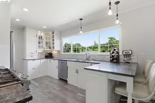 1171 Cambridge St, Novato, CA 94947 - Photo 12