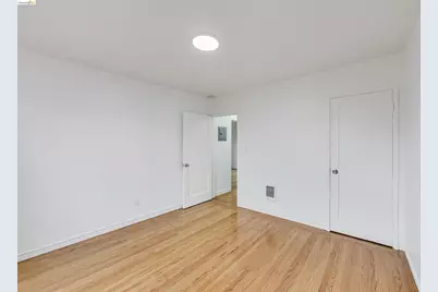 1207 University Ave, Berkeley, CA 94702 - Photo 30