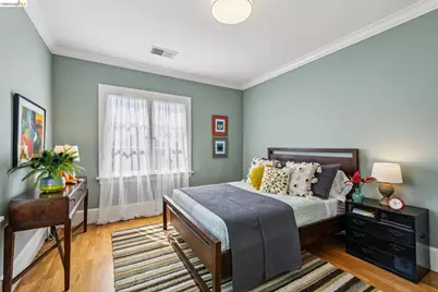 1643 Walnut St, Berkeley, CA 94709 - Photo 42