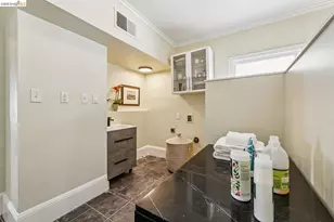 1643 Walnut St, Berkeley, CA 94709 - Photo 54