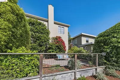 1643 Walnut St, Berkeley, CA 94709 - Photo 2