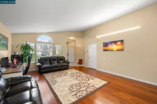 207 Babbling Brook Way, Pittsburg, CA 94565 - Photo 8