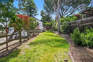 2165 James St, Martinez, CA 94553 - Photo 18