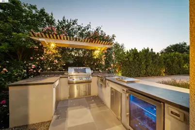 2205 Cameron Cir, Pleasanton, CA 94588 - Photo 92