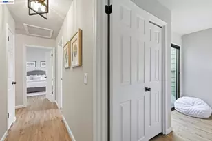 29 Captains Dr, Alameda, CA 94502 - Photo 16