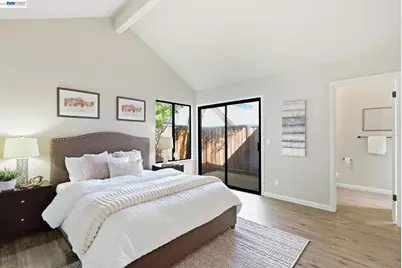 29 Captains Dr, Alameda, CA 94502 - Photo 18