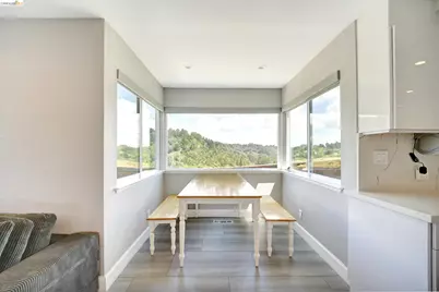11550 Skyline Blvd, Oakland, CA 94619 - Photo 14