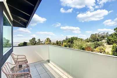 11550 Skyline Blvd, Oakland, CA 94619 - Photo 32