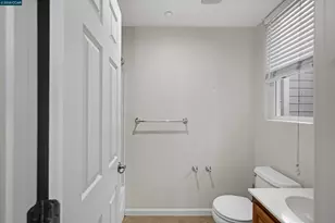 2081 Tsushima St, Hercules, CA 94547 - Photo 14