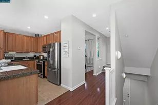2081 Tsushima St, Hercules, CA 94547 - Photo 18