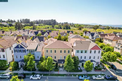 2081 Tsushima St, Hercules, CA 94547 - Photo 50