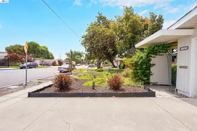 1727 Southgate St, Hayward, CA 94545 - Photo 8