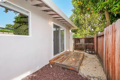 1727 Southgate St, Hayward, CA 94545 - Photo 58