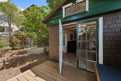 2638 Warring St #A, Berkeley, CA 94704 - Photo 26