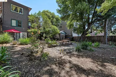 2638 Warring St #A, Berkeley, CA 94704 - Photo 30