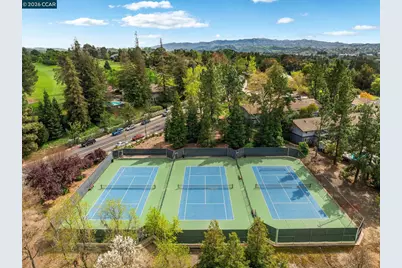 1656 Siskiyou Dr, Walnut Creek, CA 94598 - Photo 22