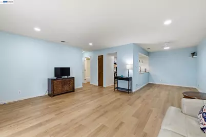 5649 Evergreen Ter, Fremont, CA 94538 - Photo 6